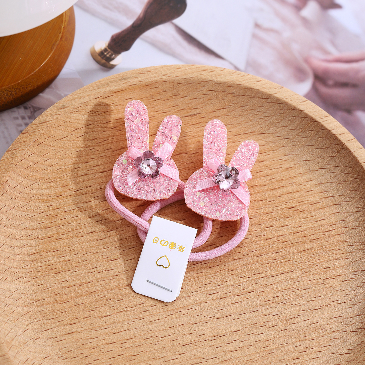 Pink sparkling diamond rabbit hair accessory, children's cute sequined star hair clip, baby girl bb clip, baby bangs hair clip Application Scenario