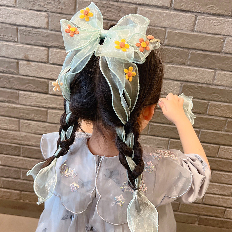 Children's hair accessories, flower bows, ribbon hair clips, girls' braided hair nets, gauze hair clips, princess summer super fairy-like hair bands for girls Application Scenario