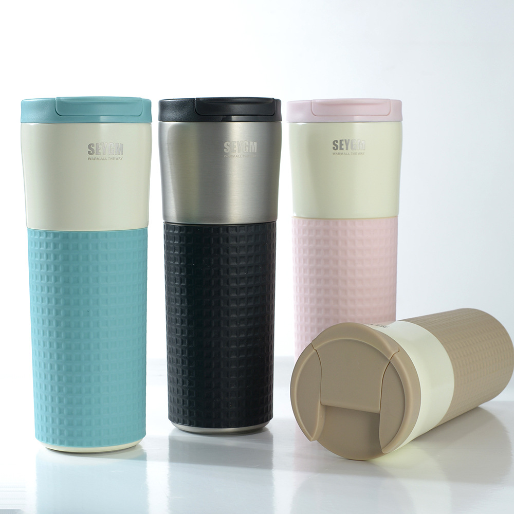 Wholesale 304 stainless steel straw cups, gradient color insulated cups, high appearance level sports water bottles, portable car water cups Application Scenario