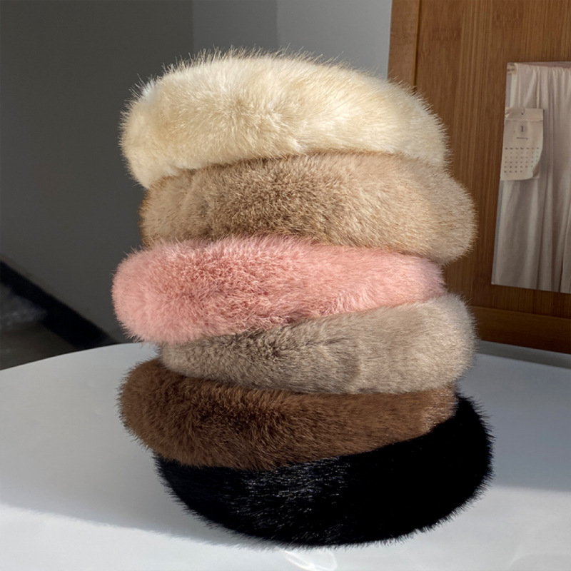 Korean Instagram mink hair band with a wide fringe, a popular autumn and winter facial wash mink hair headband in solid color for women details Picture
