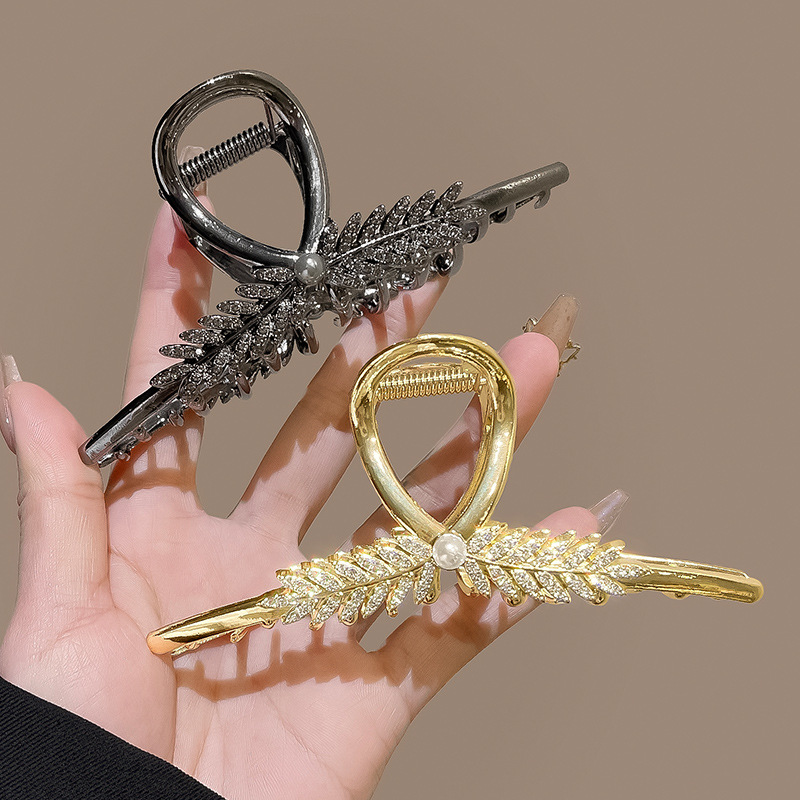 2023 New high-end light luxury wheat ear shark clip hairpin for women, exquisite large hairpin headwear for the back of the head, updo hairpin full figure
