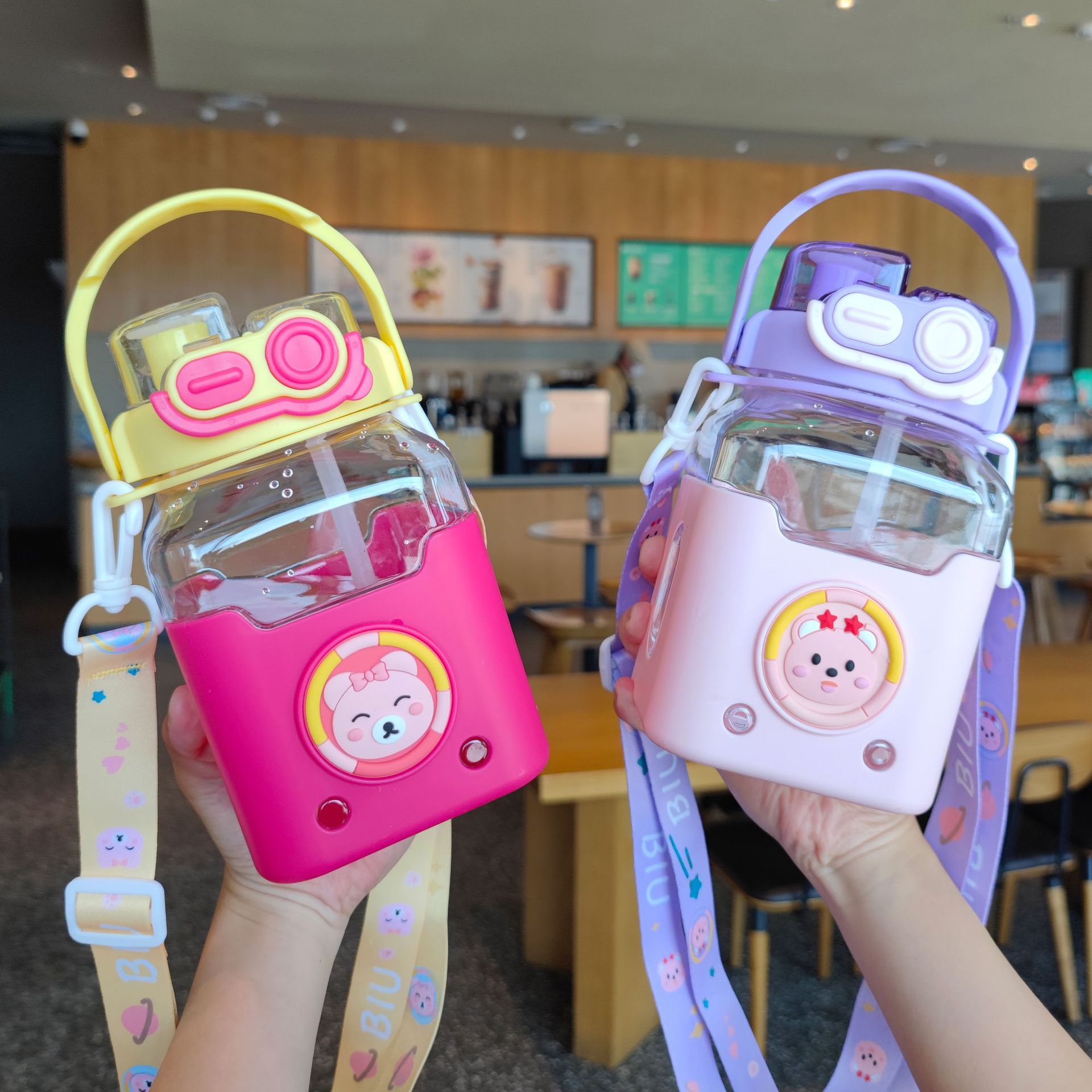 Large-capacity wholesale, cute cartoon children's new square straw cup, portable strap, high appearance level student water bottle details Picture