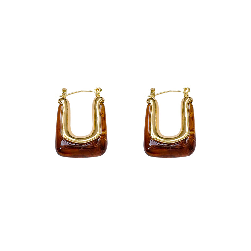 European and American trendy and individualistic U-shaped earrings for women, versatile and elegant, cold style ear buckles, trendy and stylish, internet-famous earrings Item Picture