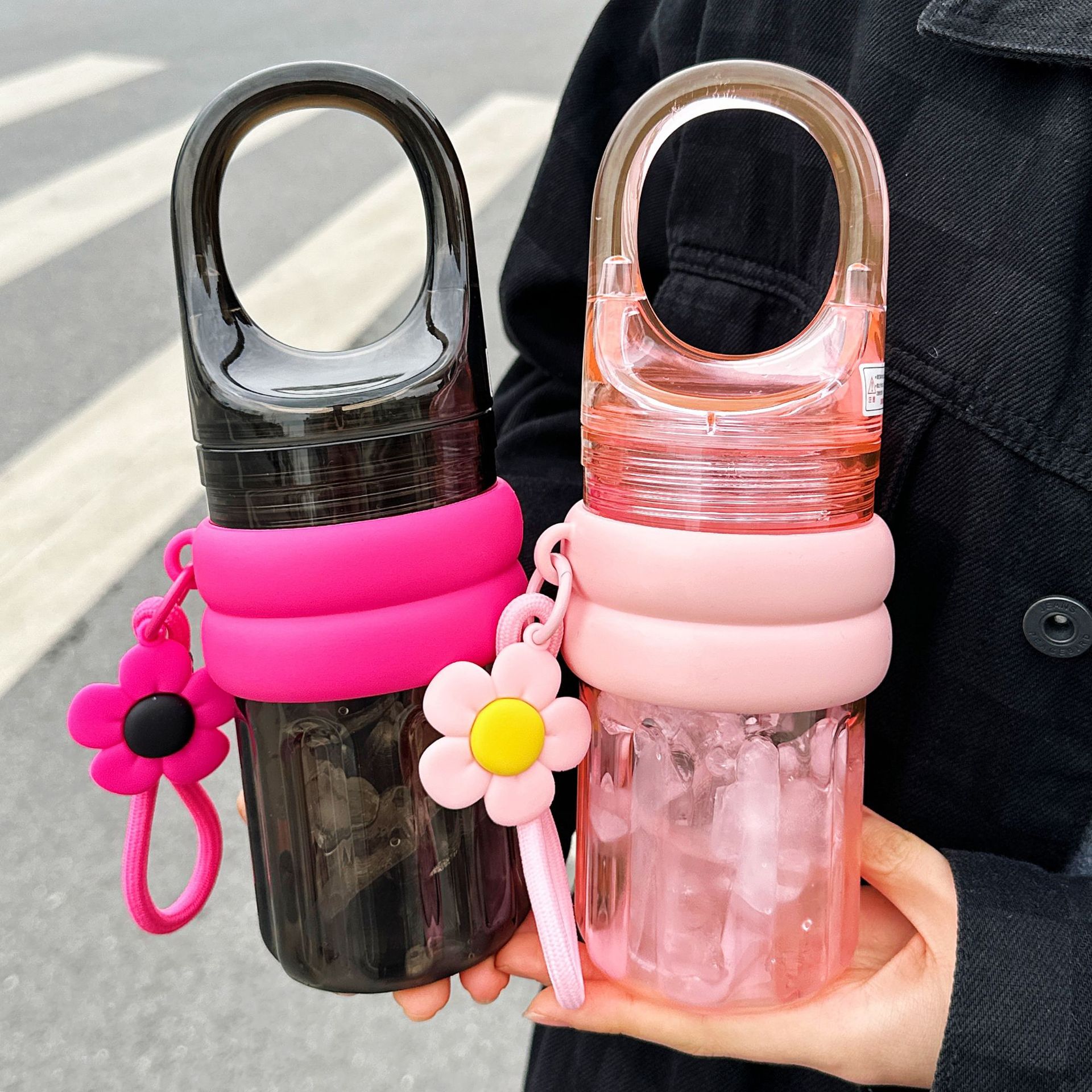 Girls' portable water cups, high appearance level, simple hand-held coffee cups, summer fashionable and portable outdoor direct drinking cups wholesale full figure
