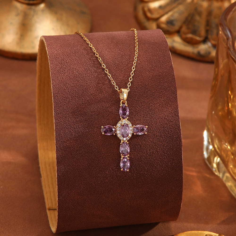 Cross-border retro cross-shaped zircon necklace for women, super shiny, fashionable and versatile, colorful, light luxury, individual and niche collarbone chain Application Scenario
