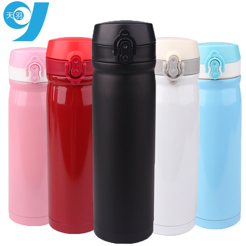 Factory direct supply of stainless steel insulated cups, tea cups, office and business car cups, bouncing cups, one-button lid opening sports water cups full figure