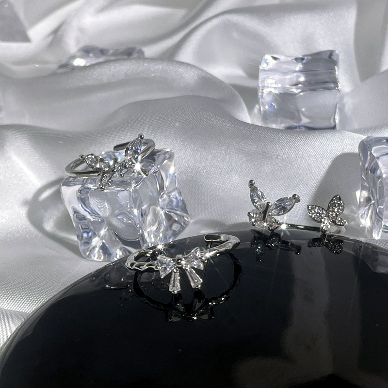 High-end butterfly zircon ring, a niche design for women, sweet and cool ins index finger ring, a cold style, individual and fashionable ring details Picture