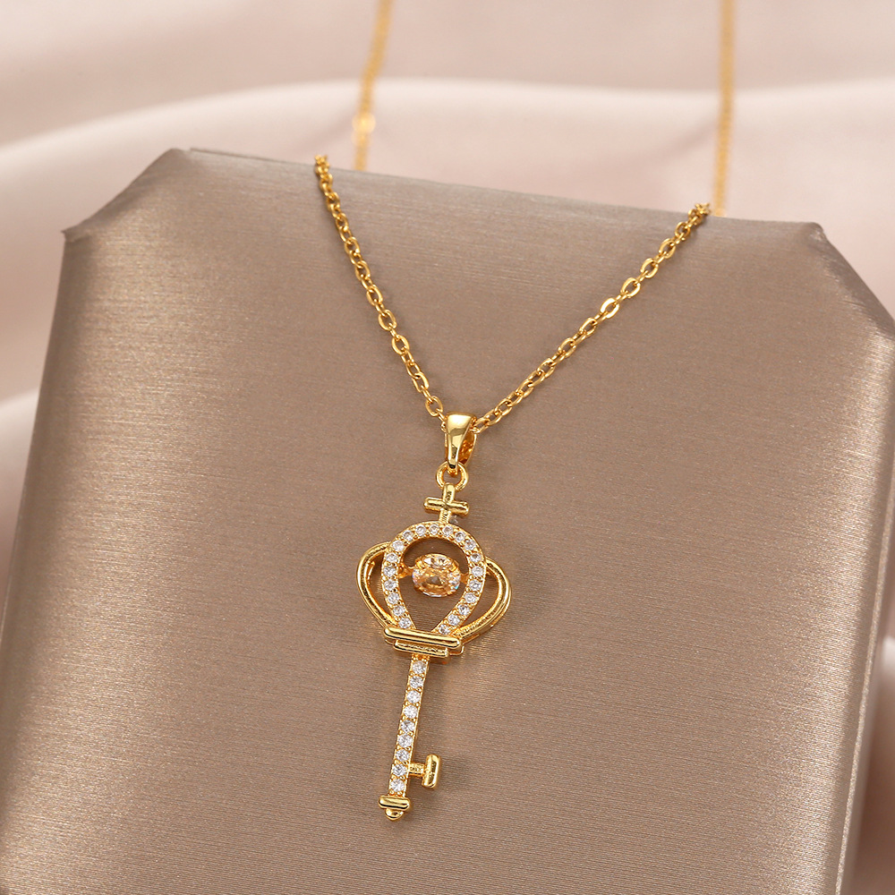 The new Instagram dynamic key titanium steel necklace is a unique and high-end gift for women on the Qixi Festival. It's a popular collarbone chain details Picture
