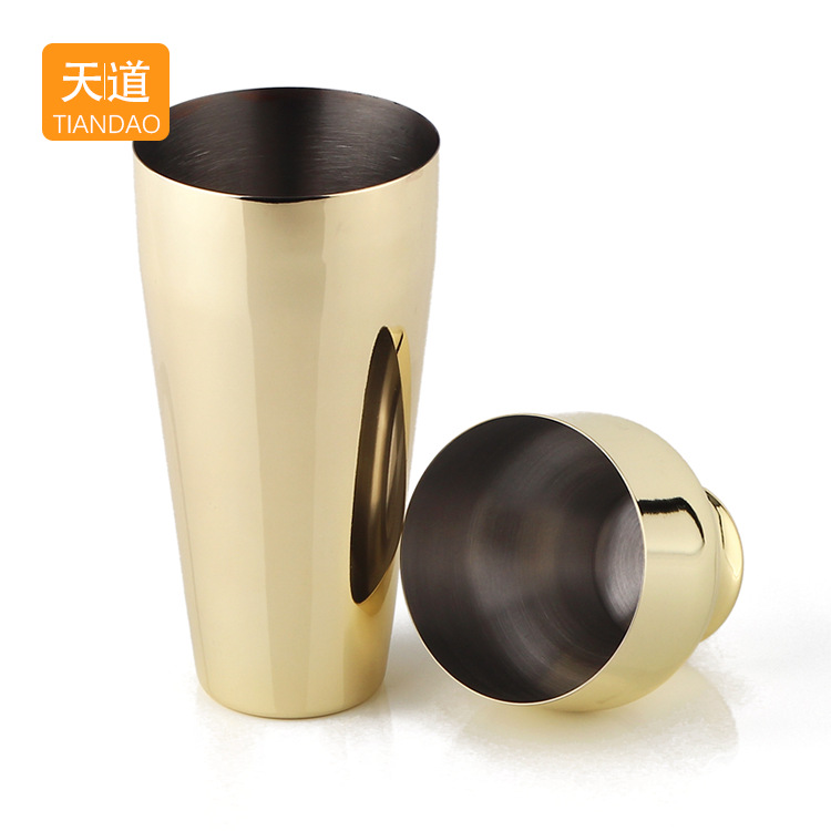 500ml stainless steel cocktail shaker, two-section bar cocktail mixing tool set Application Scenario