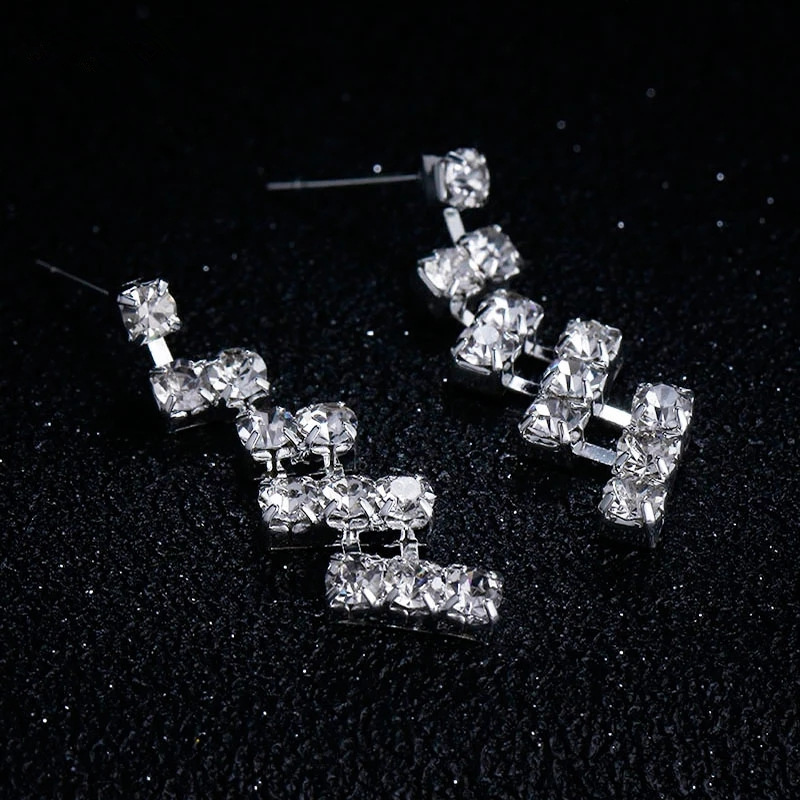 Export water diamond necklace for brides, simple accessory necklace, two-piece set, simple water diamond necklace and earring set N6225 Application Scenario