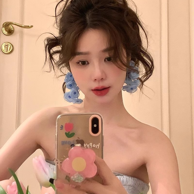 Yellow flower tassel earrings for women, 2025 new seaside vacation style earrings, fashionable, exaggerated and face-enhancing small earrings details Picture