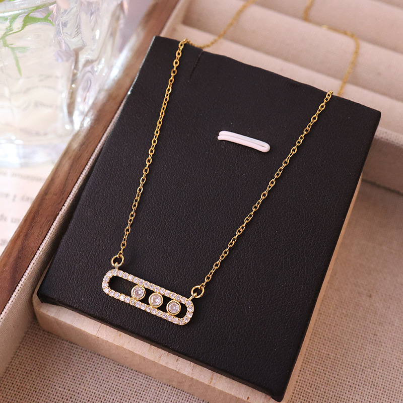 Fashionable and simple zircon titanium steel geometric necklace, a niche and light luxury accessory for women, a popular paperclip collarbone chain, and a high-end look Specification drawing
