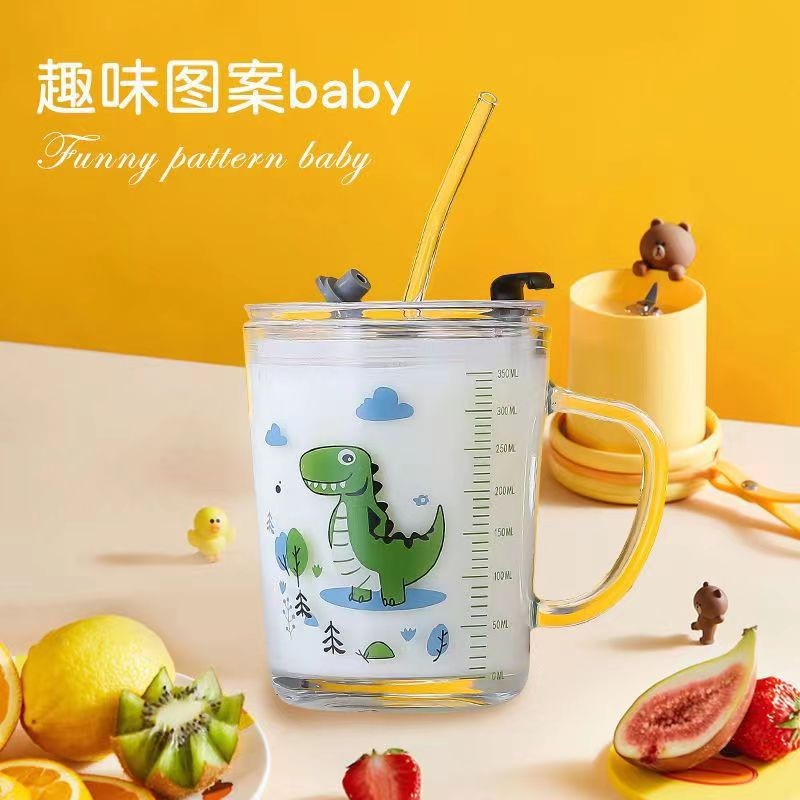 Children's graduated milk cups, straw cups, cute glass cups with handles, high appearance level, household juice cups and beverage cups Application Scenario