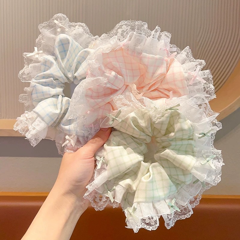 Korean-style lace blue checkered large intestine hair band, girlish and high-end hair accessory, large hair tie and headwear details Picture