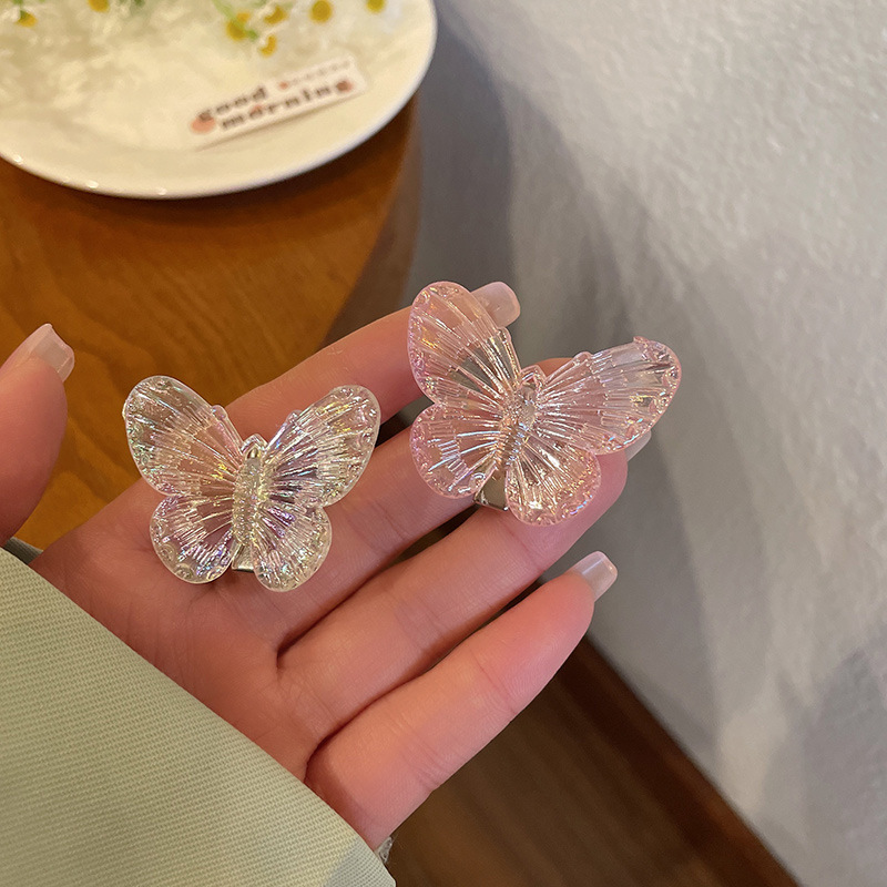 Sweet plastic mermaids, butterfly hair clips, fairy side clips, broken bangs clips, duckbill clips, hair accessories and headwear Application Scenario