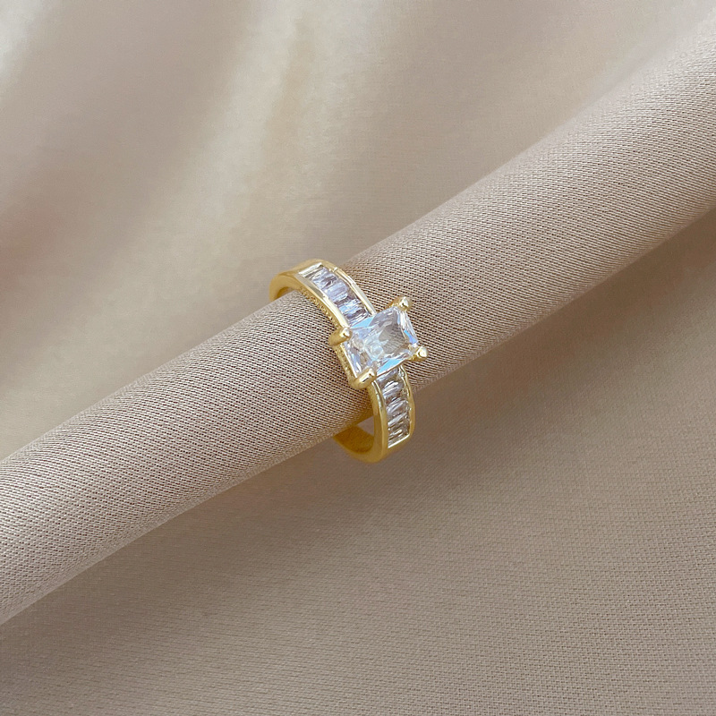 【 Real Gold 】 Square diamond full zirconium wedding ring, adjustable ring opening, simple jewelry, Japanese-style ring couple rings Application Scenario