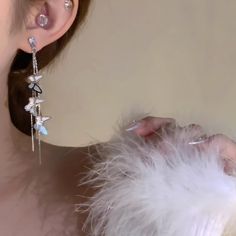 Super ethereal long bow tassel earrings for women 2025 new style, versatile, face-slimming earrings, high-end earrings Application Scenario