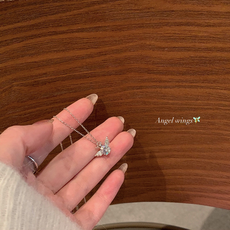 Ins-style angel wing pendant titanium steel necklace for women, light luxury, niche and high-end, versatile zircon collarbone chain accessory details Picture