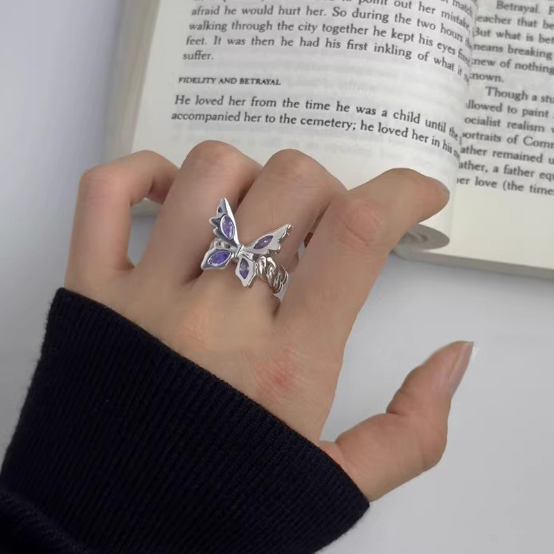 This niche and light luxury design purple diamond zircon butterfly opening ring is unique, versatile on Instagram, and exudes a simple and elegant charm. It's a trendy ring for women Specification drawing