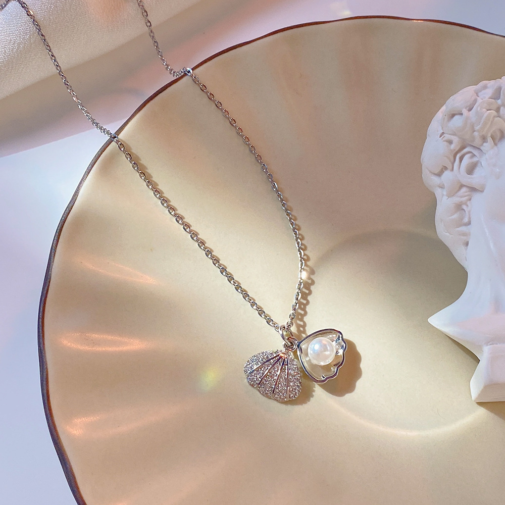 Ins-style Korean version new pearl shell necklace, women's niche design sense, Internet celebrity collarbone chain, simple titanium steel jewelry Specification drawing
