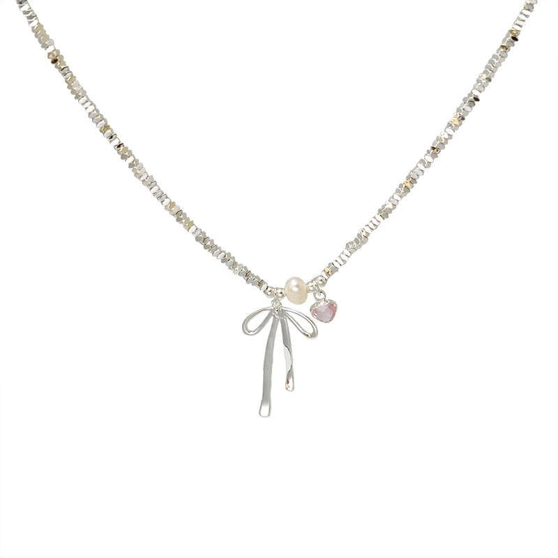 Silver coin metal bow heart-shaped pearl necklace, a unique and versatile design for women, a neck chain and collarbone chain Item Picture