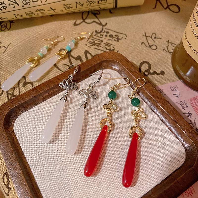 New Chinese-style retro water drop tassel earrings, women's light luxury ethnic style long lotus stud earrings, high-end cheongsam earrings Specification drawing
