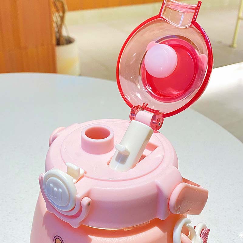 Popular online celebrity high appearance level male and female student water cups, plastic straws, large-capacity double drinking cups, cute and convenient, large-bellied water cups Application Scenario