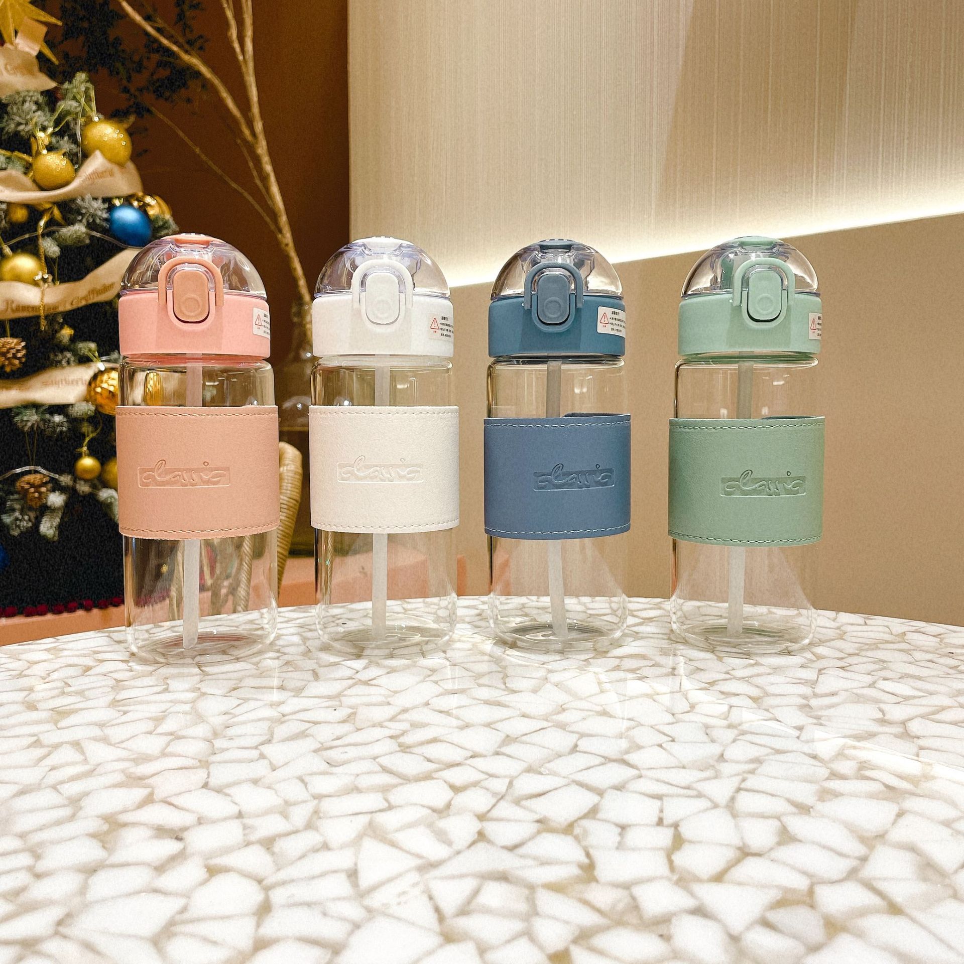 Simple glass cup with straw and quilt cover, student portable cup, heat-resistant, high appearance level, couple's pop-up lid straw cup details Picture