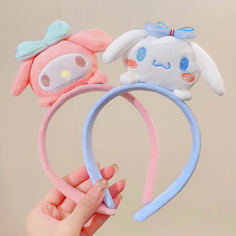 Cartoon hairband 3D figurine, Cinnamon dog, Kuromi hair press headband, Korean version cute makeup and face-washing hairpin, Internet celebrity Specification drawing