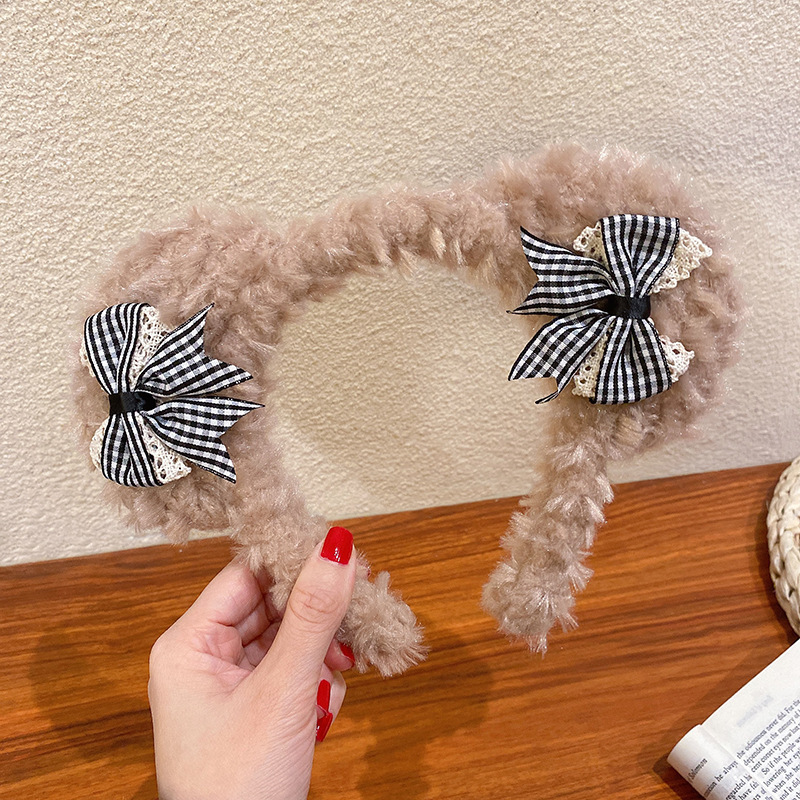 New school-style cartoon cute plush bear headband headwear, autumn and winter lambskin face-washing headband for girls, cute and trendy Specification drawing
