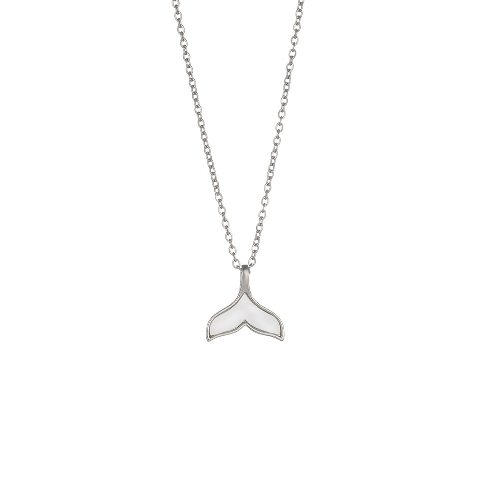 A unique and simple fishtail necklace with a niche design for women, versatile collarbone chain, and a trendy and elegant pearl light luxury accessory Item Picture