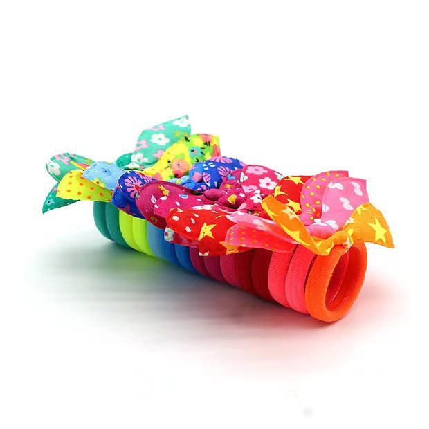 Wholesale of Korean-style fashionable hair bands, children's cute rabbit ear hair accessories, hair bands, polka dot striped floral fabric hair ties Application Scenario