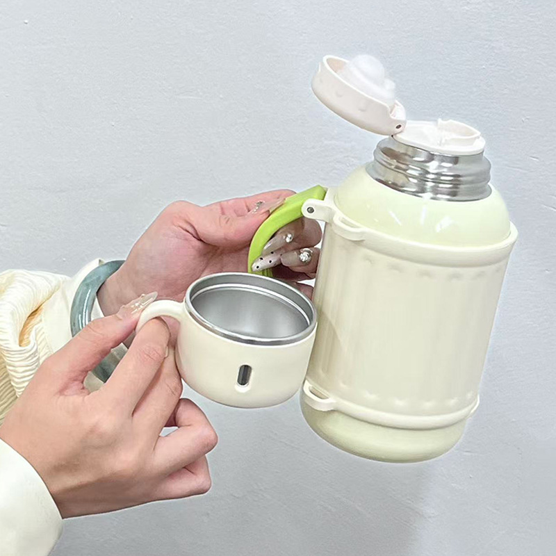 New outdoor handle stainless steel insulated kettle, portable large-capacity insulated cup, office simple cup, water cup wholesale Application Scenario