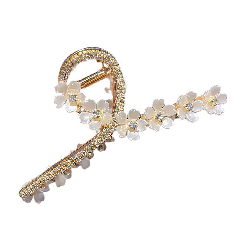 Korean camellia flower hairpin at the back of the head exudes a feminine charm. Shark hairpin with a high-end feel. Hair clip headwear for a female summer Item Picture