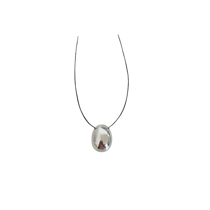 Black beaded necklace with a unique female feel, silver pendant sweater chain, 2024 new style, black leather rope collarbone chain Item Picture