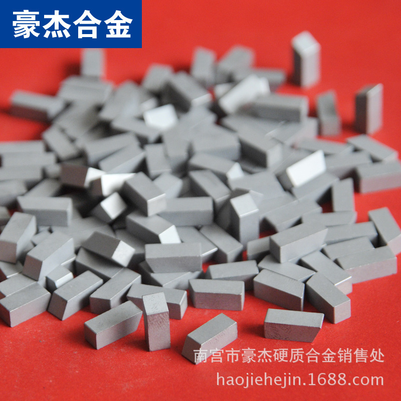 Wholesale Zhuzhou hard alloy cutting inserts, welded cutting alloy tool heads YW2, C310, C312 full figure