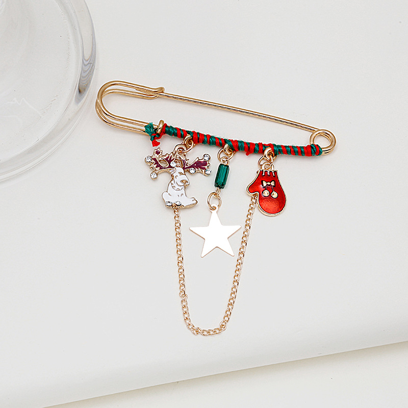 Christmas brooches, clothing accessories, Santa Claus, snowman wreaths, diamond-encrusted collars, pins and brooches are in stock for wholesale details Picture