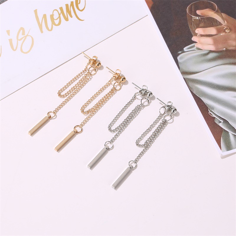 The new earrings are trendy and fashionable, featuring long tassel earrings in a Korean style with a simple and elegant style and a chain stud details Picture