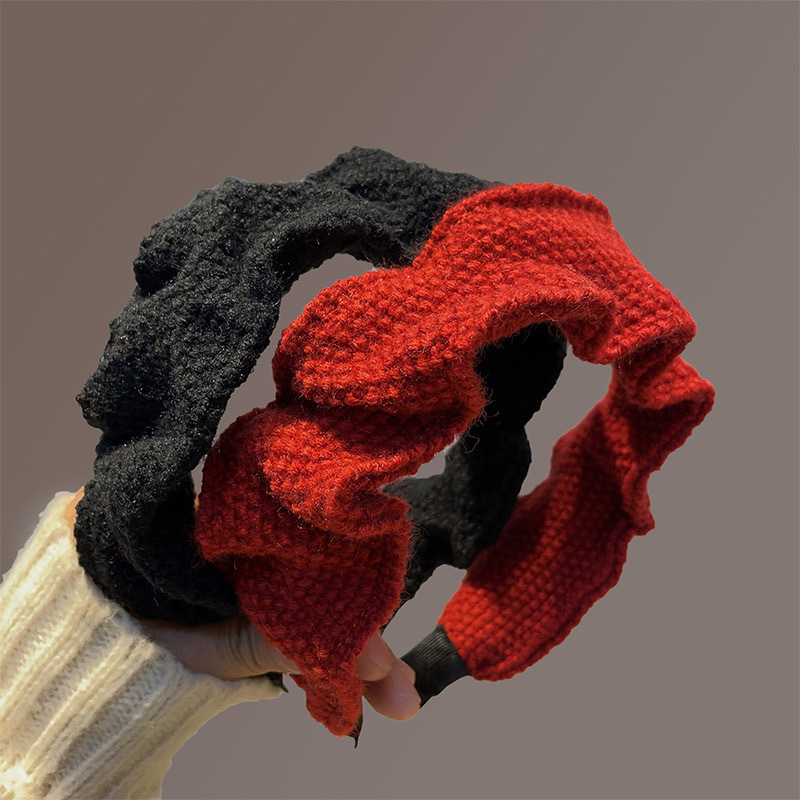2024 New red woolen high top hairband for women, a high-end face-washing headband, autumn and winter retro hairpin headwear details Picture