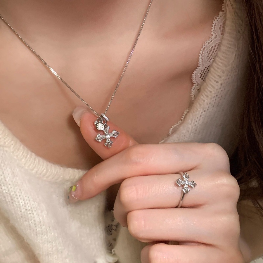 Korean version cross ring for women, 925 silver, with a unique and elegant design, is a light luxury and high-end ring with a sense of design Specification drawing