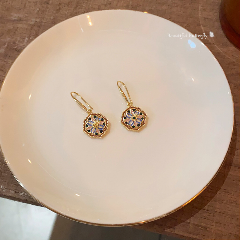 Monet Garden French retro glazed flower ear hook women's high-end earrings, elegant and atmospheric earrings and earrings Application Scenario