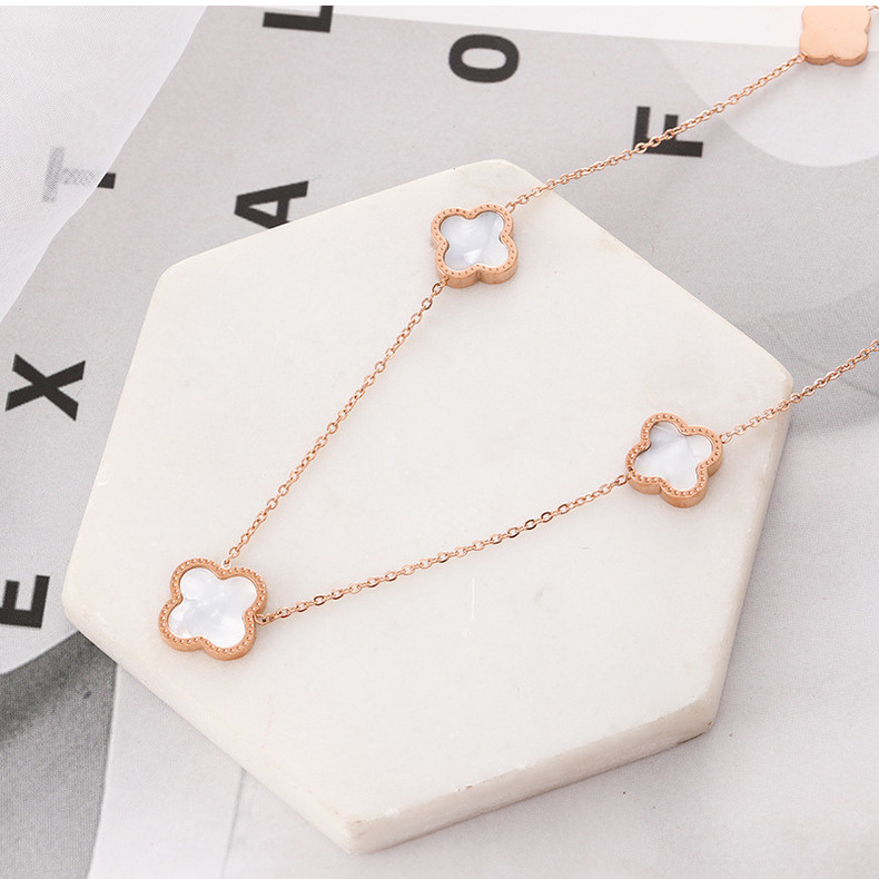 Korean 18k rose gold five-flower four-leaf clover titanium steel necklace, high-end women's light luxury Internet celebrity necklace, non-fading accessory Specification drawing