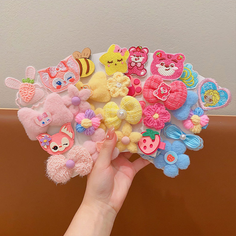 Autumn and winter plush children's hair clips, cartoon strawberry bear hair clips, cute baby hair accessories, little girl's broken hair bangs clips for girls details Picture