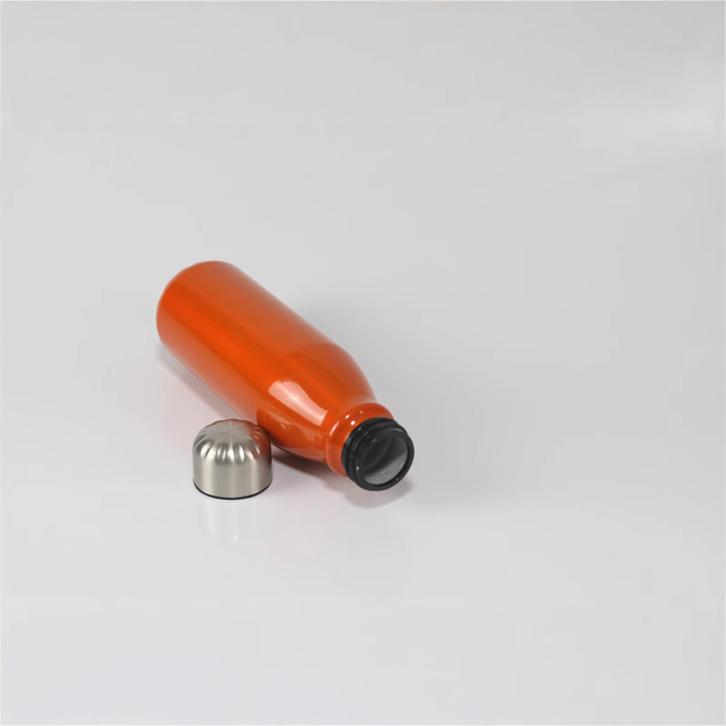 Cross-border exclusive aluminum cola bottles, sports water bottles, single-layer outdoor portable custom water cups, bowling Amazon cups Application Scenario