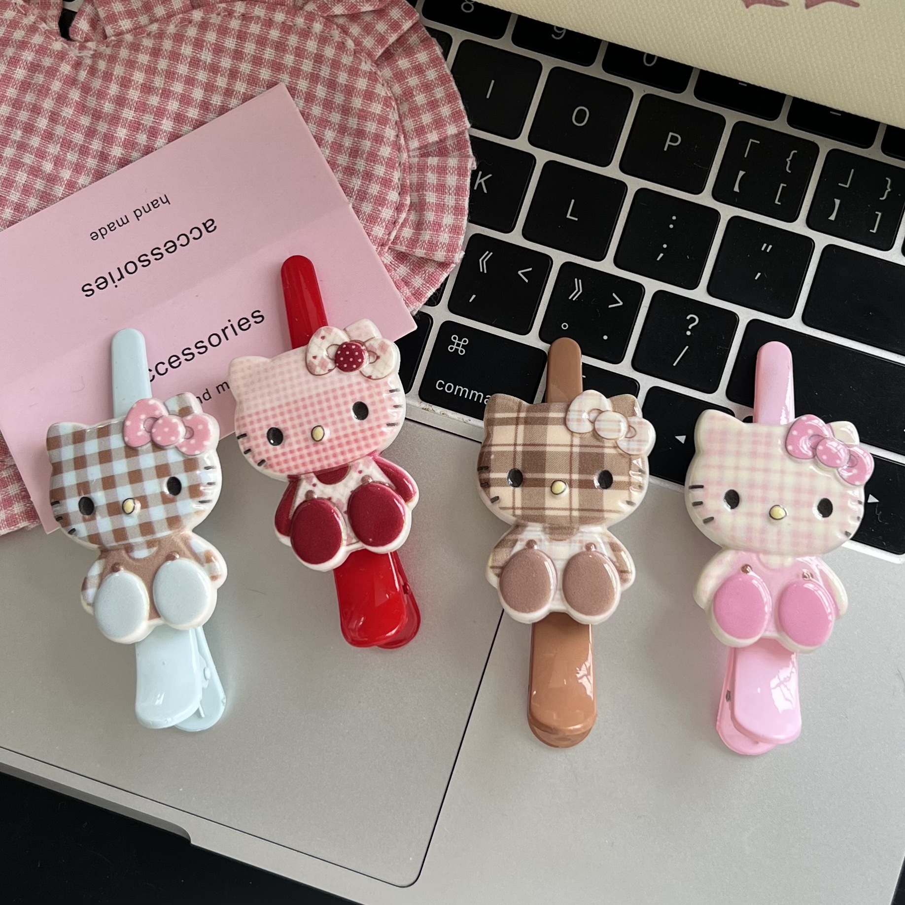 New Japanese-style checkered KT cat tip clip, ins girlish side bangs clip, cartoon headwear, versatile hair clips full figure