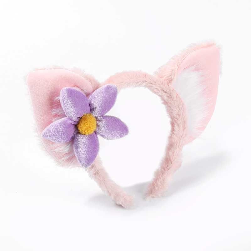 Lina Belle's cartoonish and cute pink girlish headband, plush and versatile headband, fox headpiece and hairpin accessory Application Scenario