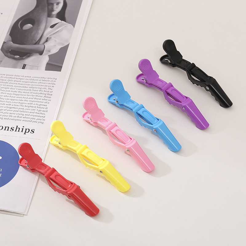 Barber shop crocodile clips, wigs, hairdressing, traceless duckbill clips, long beaks, perming and dyeing zoning tools, bangs, hair accessories for women Specification drawing