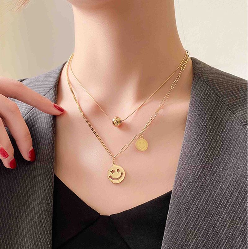 Korean version simple and individual double-layer overlapping round ball beaded expression round pendant titanium steel asymmetrical chain necklace Specification drawing