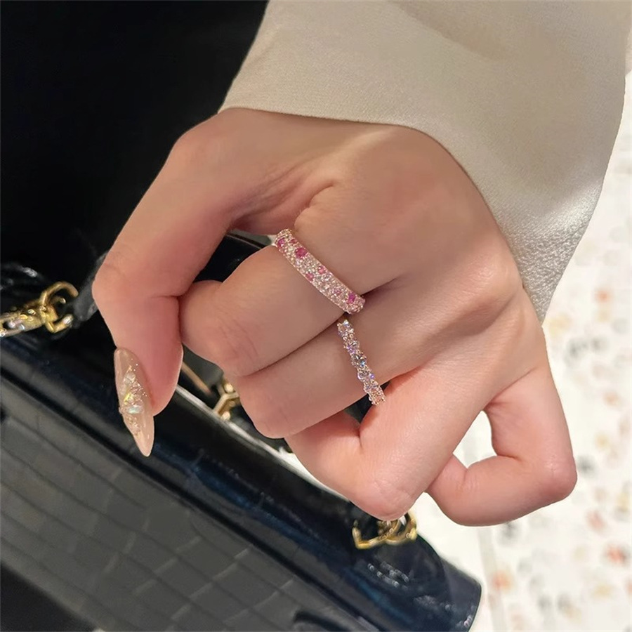 A new mid-style exquisite pink diamond full diamond ring for women's autumn and winter, with a light luxury, niche and high-end feel, versatile row diamond open ring details Picture