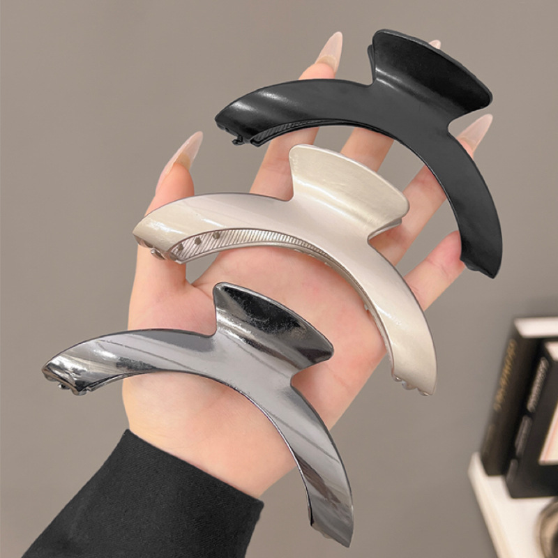 2024 New high-quality Korean hair clip, shark clip, women's metal arched high-end grabber, high-end hair accessory clip full figure